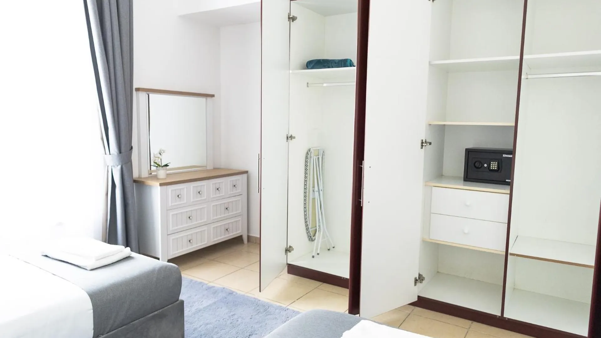 Shams 2 Bedrooms Apartment On Jbr By Happy Season Dubai